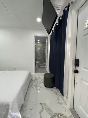 1 室のベッドルーム、アイロン / アイロン台、WiFi、ベッドシーツ