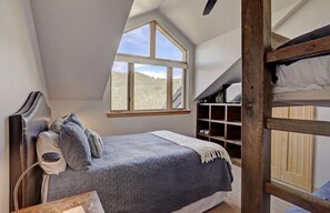 2 bedrooms, in-room safe, iron/ironing board, travel crib