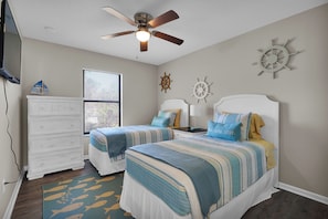 3 bedrooms, in-room safe, desk, iron/ironing board