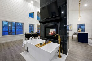 Interior - Sauna, Bar, Big Patio, Hot Tub, Fire Pit, Pets, Anytime Wine (Broken Bow)