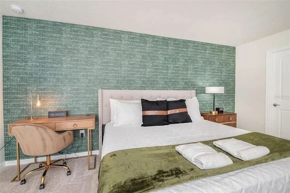 5 soverom, strykejern/-brett, wi-fi og sengetøy