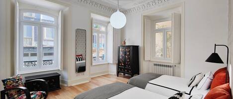 2 habitaciones, tabla de planchar con plancha, wifi y ropa de cama