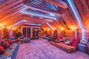 Interior - Zen Dome (Beryl)