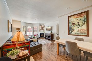 Smart TV, fireplace - Top Floor 2BD Town Lift Main Street Park City (Park City)