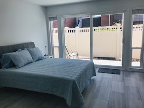 1 chambre, bureau, fer et planche à repasser, Wi-Fi