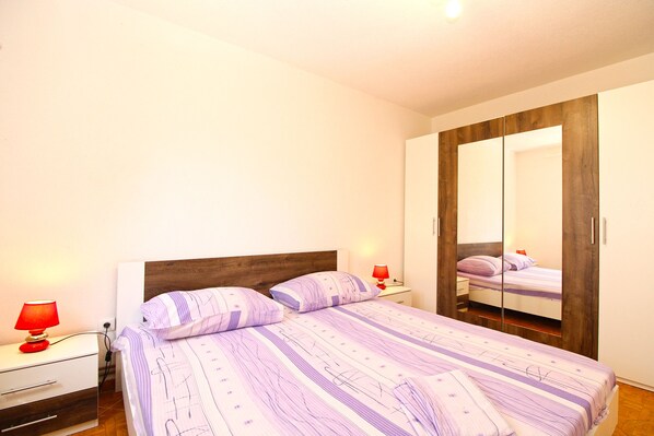 2 bedrooms, Internet