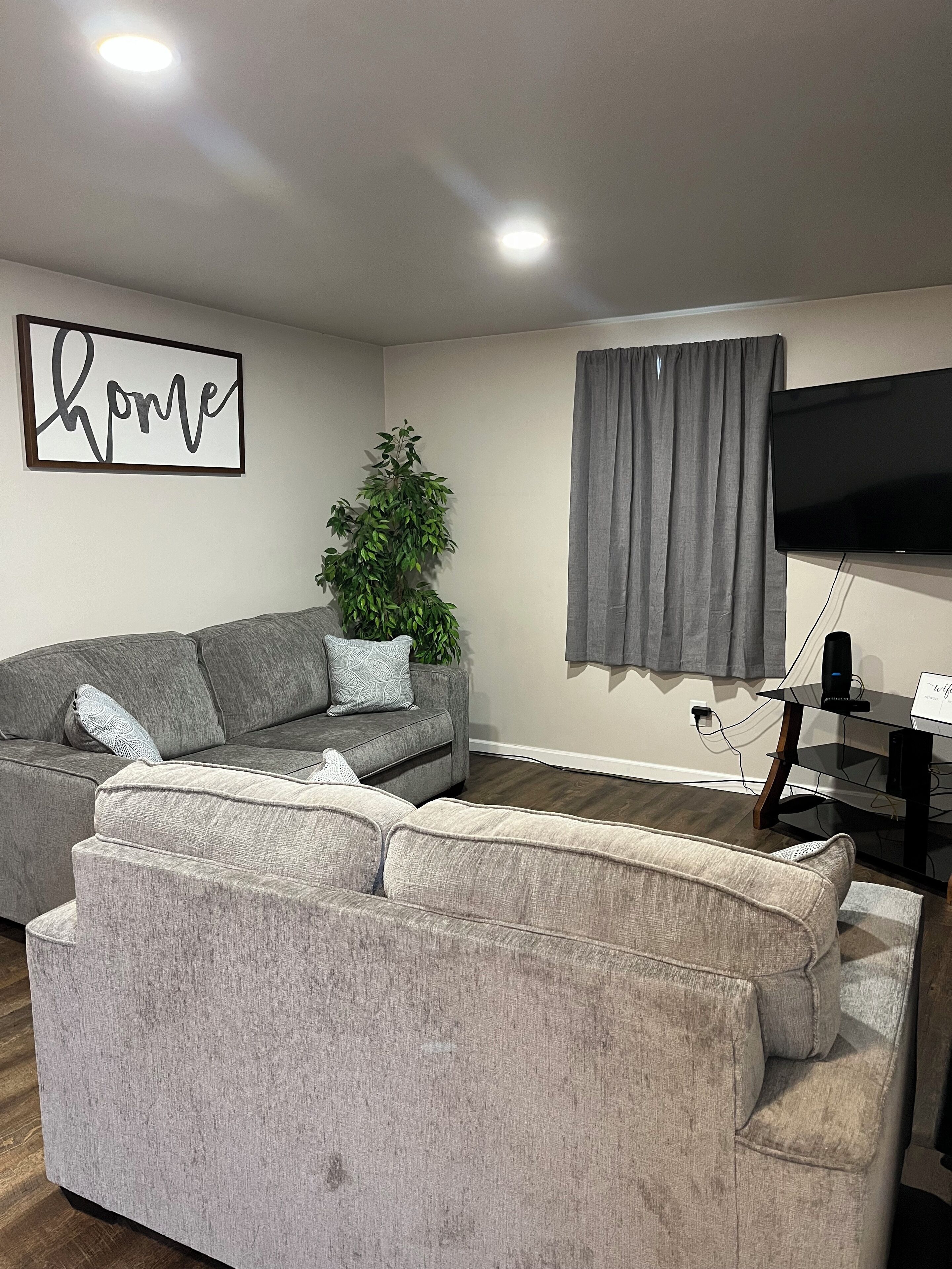 Charming 2-bedroom Duplex In The Heart Of Titletown - 7 Min Walk To Lambeau - 霍巴特