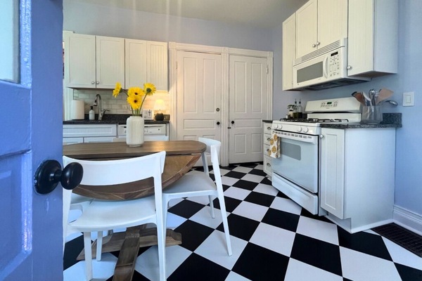 冰箱、微波炉、烤箱、炉灶