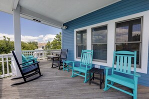 Property grounds - FINALLY: Oceanside, Private Pool, Hot Tub, Close to shops and restaurants (Corolla)