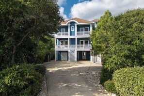 Exterior - FINALLY: Oceanside, Private Pool, Hot Tub, Close to shops and restaurants (Corolla)