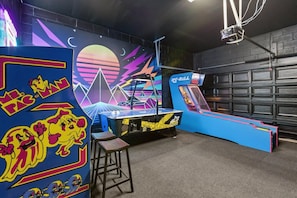 Children’s area - Charming Retreat | 5BR, 5 Bath Cozy Oasis w/ Private Pool, Arcade, and Themed Kids' Room Near Disney (Kissimmee)