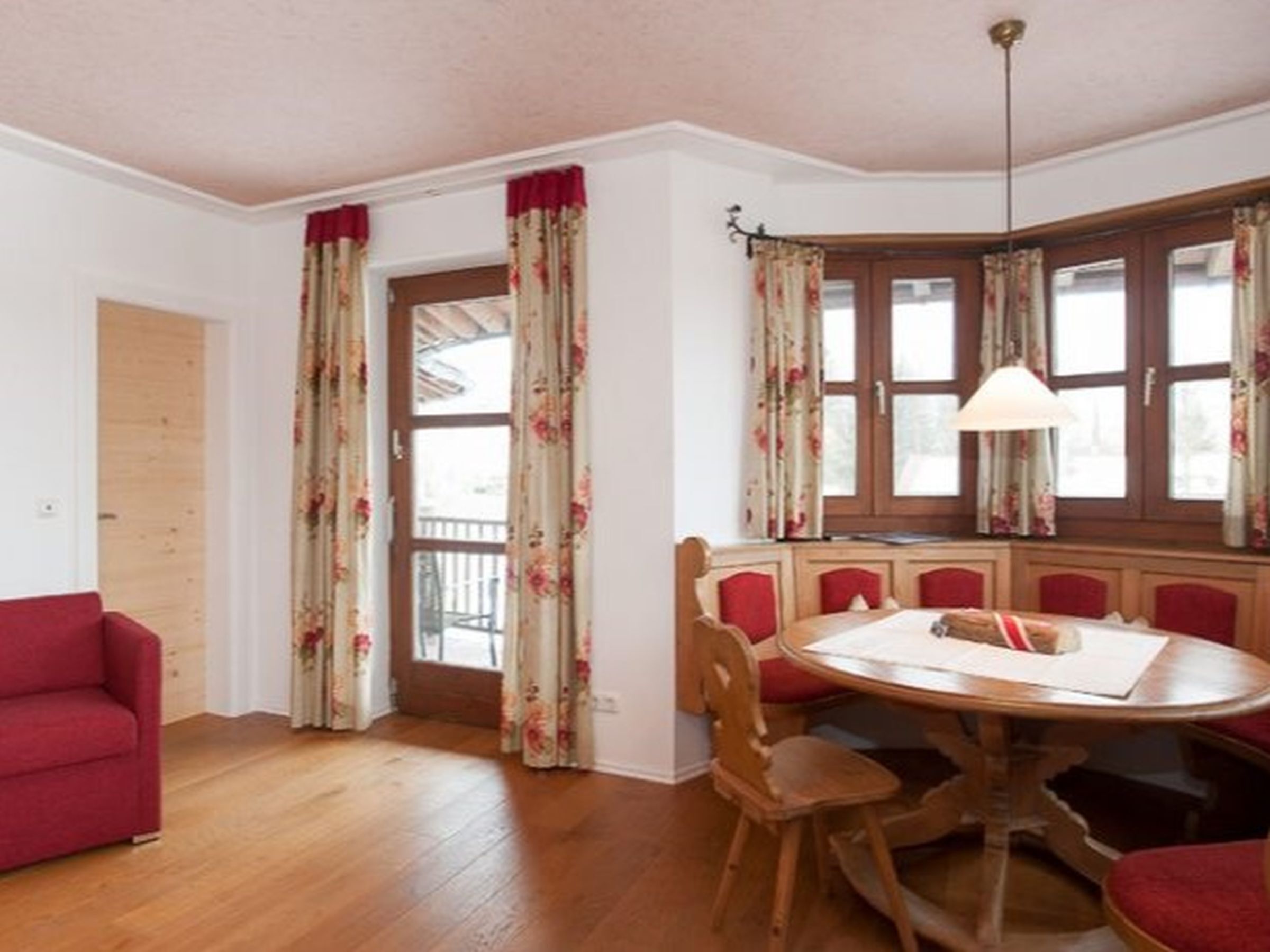 Apartment Seehausen Mit 31 Qm, 1 Zimmer-apartment, Max. Für 2 Personen - Kochel am See