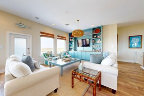 TV - PP442 Shared Pool, Charcoal Grill, Boat Parking Allowed (Port Aransas)