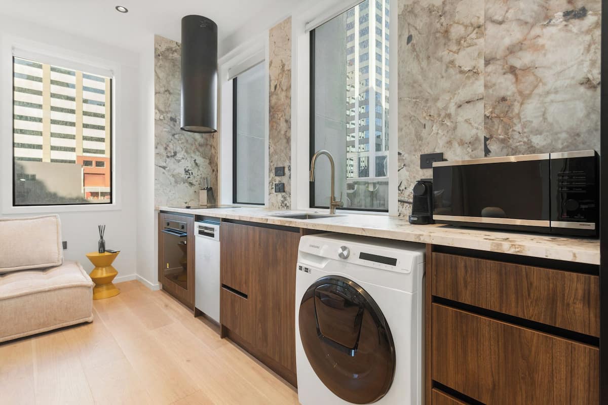 Studio Apartment | Private kitchen | Full-size fridge, microwave, oven, dishwasher