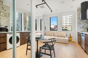 Classic Apartment, 1 Queen Bed | Living room | Flat-screen TV - Victoria Street Apartments (Auckland)