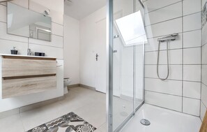 Douche, séchoir à cheveux