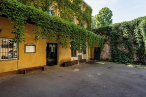 Exterior - Old Town Modern Apartment (Kraków)