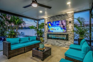 Interior - House with Heated Pool and Outdoor kitchen close to Siesta Key Beach!! (Sarasota)