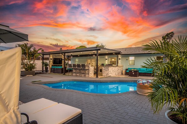 Outdoor pool, a heated pool