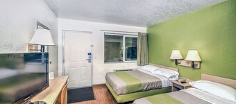 Motel 6 – Colorado Springs, CO – South/Metro Area