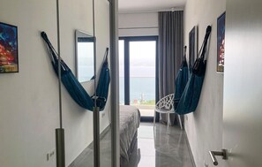 2 slaapkamers, reisbedje, gratis wifi, beddengoed