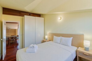2 bedrooms, iron/ironing board, travel crib, WiFi - Setúbal Downtown Nº97B (Setúbal)