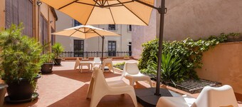Apartment 'Apartament Ull De Llebre' with Shared Terrace, Wi-Fi and Air Conditioning