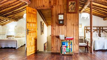 4 bedrooms, free WiFi, bed sheets