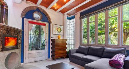 Country House 'Zentralclub Neutron' with Mountain View, Private Terrace and Wi-Fi