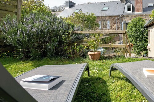 Guesthouse 'Chambre Trieux' with Shared Terrace, Shared Garden and Wi-Fi