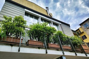 Exterior detail - Gleaming Studio Via Della Boscaiola (Milano)