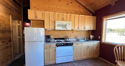 Cabin 3 at Mount Peale Inn