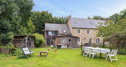 Studio 'Gite 1 ou 2 Personnes Sauna Et Ătang' avec jardin partagĂ© et Wi-Fi