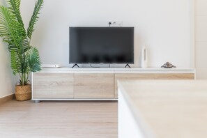 Interior - Apartment 'Vistamar' with Sea View, Wi-Fi and Air Conditioning (Moraira)