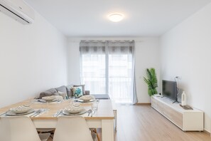 Interior - Apartment 'Vistamar' with Sea View, Wi-Fi and Air Conditioning (Moraira)