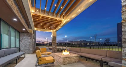 Home2 Suites Dallas I-30 Cockrell Hill