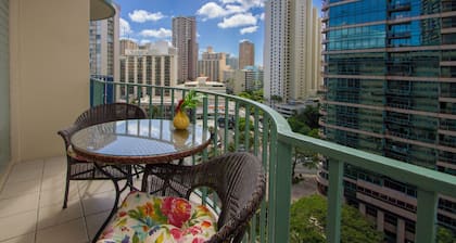 Cozy two bedroom, sleeps 6. Wifi, full kitchen, balcony, and pool.
