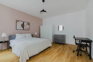 3 Schlafzimmer, Bügeleisen/Bügelbrett, WLAN, Bettwäsche