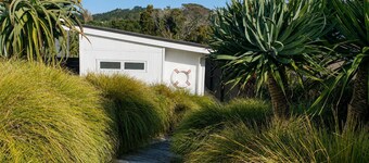 Sailors Cottage - Oneroa Village Cottage