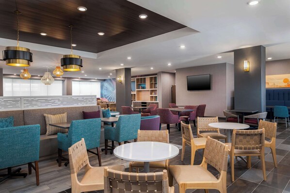Lobby - Home2 Suites BY Hilton Phoenix Midtown (Phoenix)