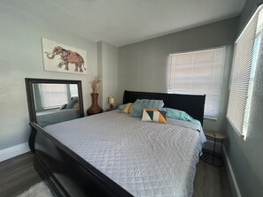 2 Schlafzimmer, Bügeleisen/Bügelbrett, WLAN, Bettwäsche