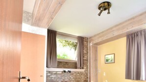 Room - Apartment Komeet by Interhome (Wissenkerke)