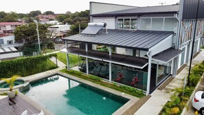 Outdoor pool, a heated pool - Apartamento en Curridabat, una de las Mejores Zonas de Costa Rica (Curridabat)
