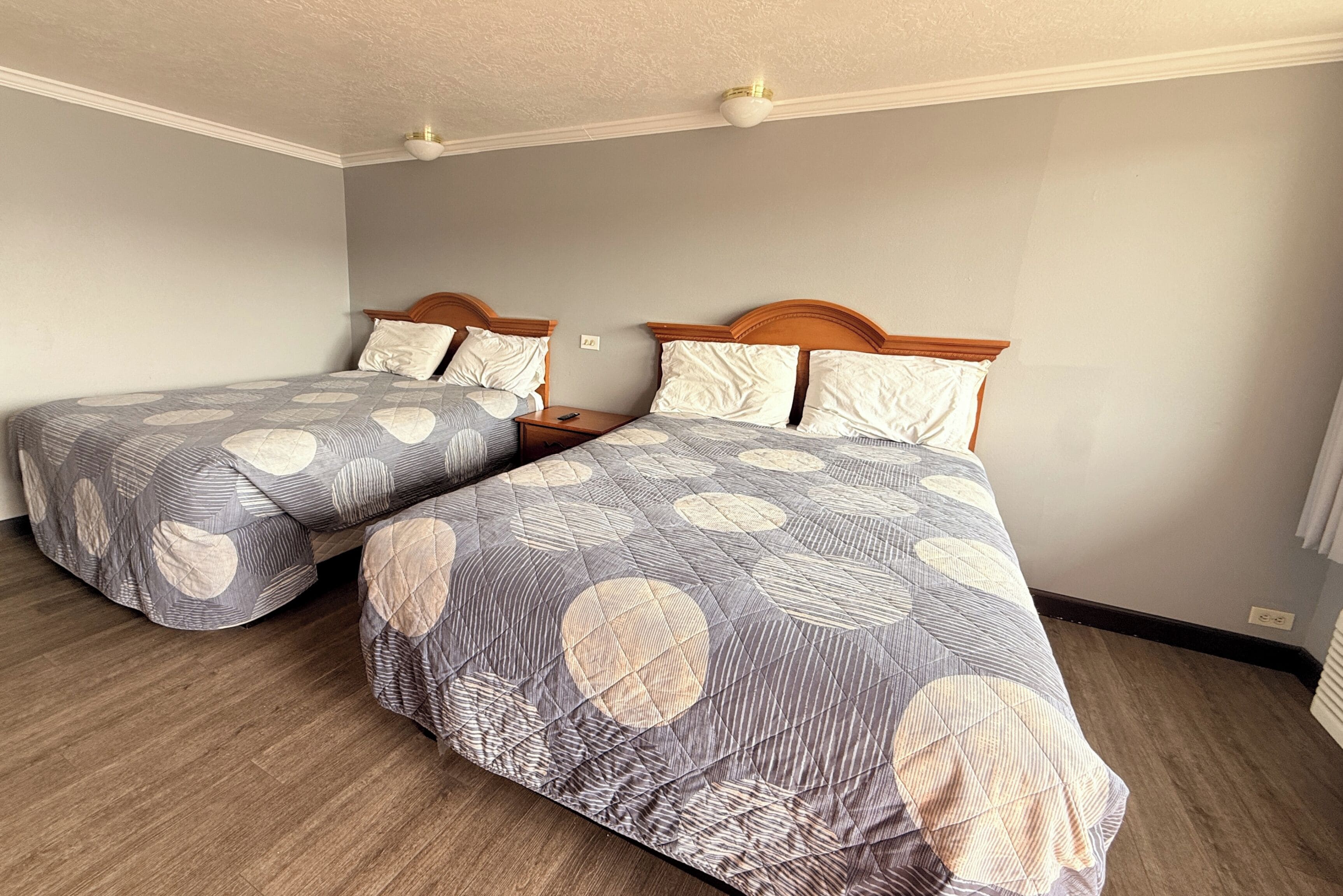 Free WiFi, bed sheets