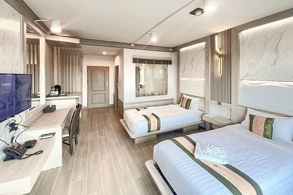 Deluxe Twin Room | 1 bedroom, desk, soundproofing, free WiFi