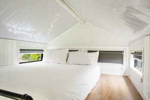 1 室のベッドルーム、WiFi、ベッドシーツ