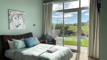 Basic Room | Soundproofing, free WiFi, bed sheets