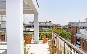 Property grounds - Ostia Holiday Tristan and Isolde (ROMA)