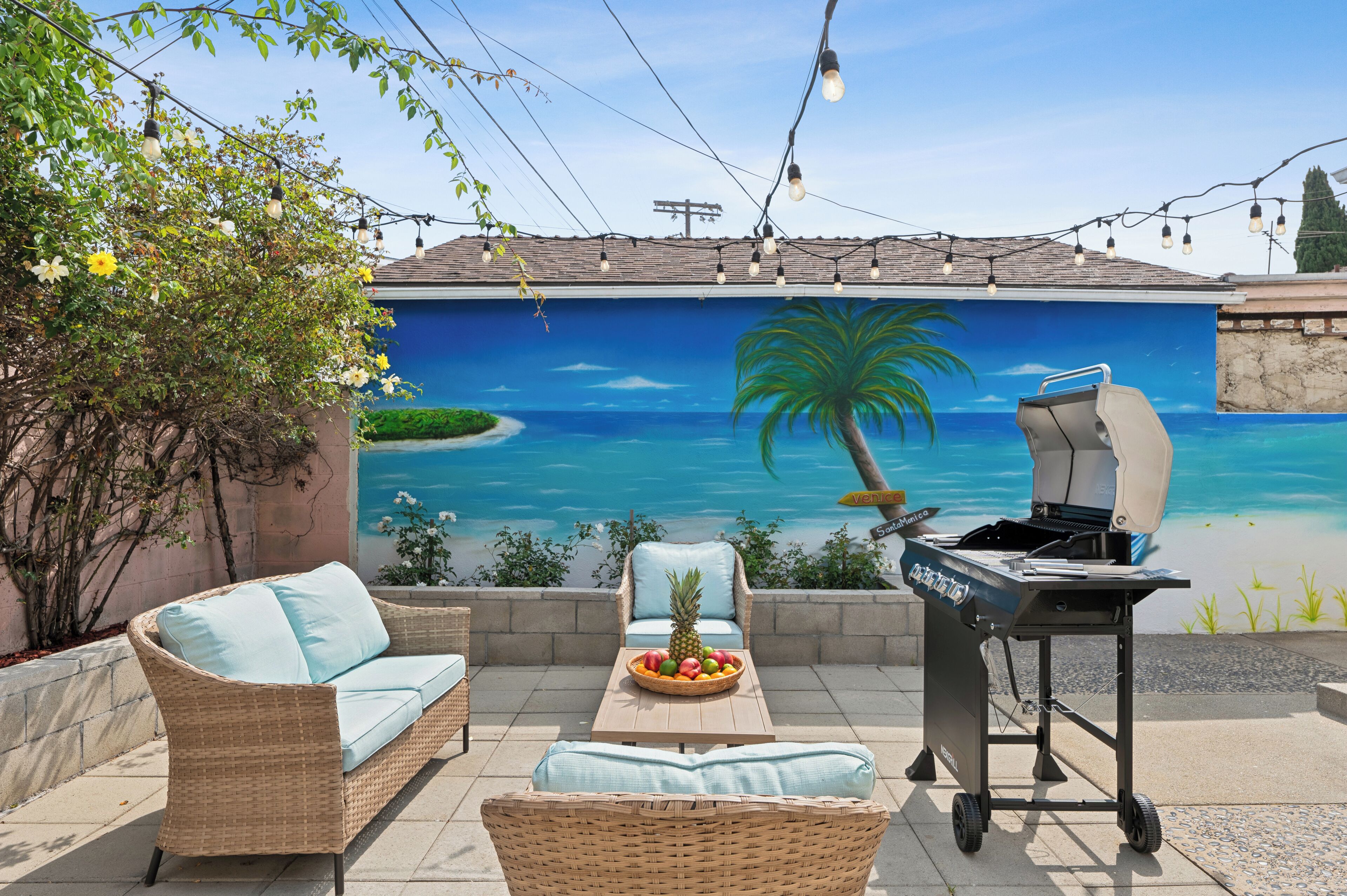 Quiet Retreat by Santa Monica: Beach and Airport 10 minutes away 