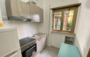 Private kitchen - Paranzella Ostia Holiday Apartment (ROMA)